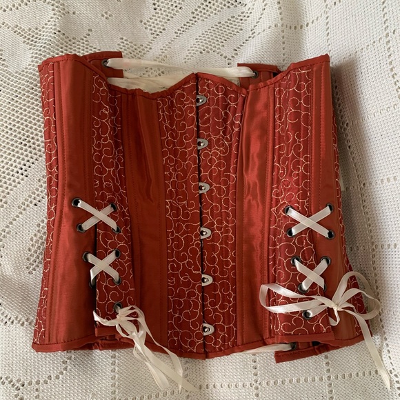 TT Corset (Pumpkin) size 22” (small) - Picture 4 of 16